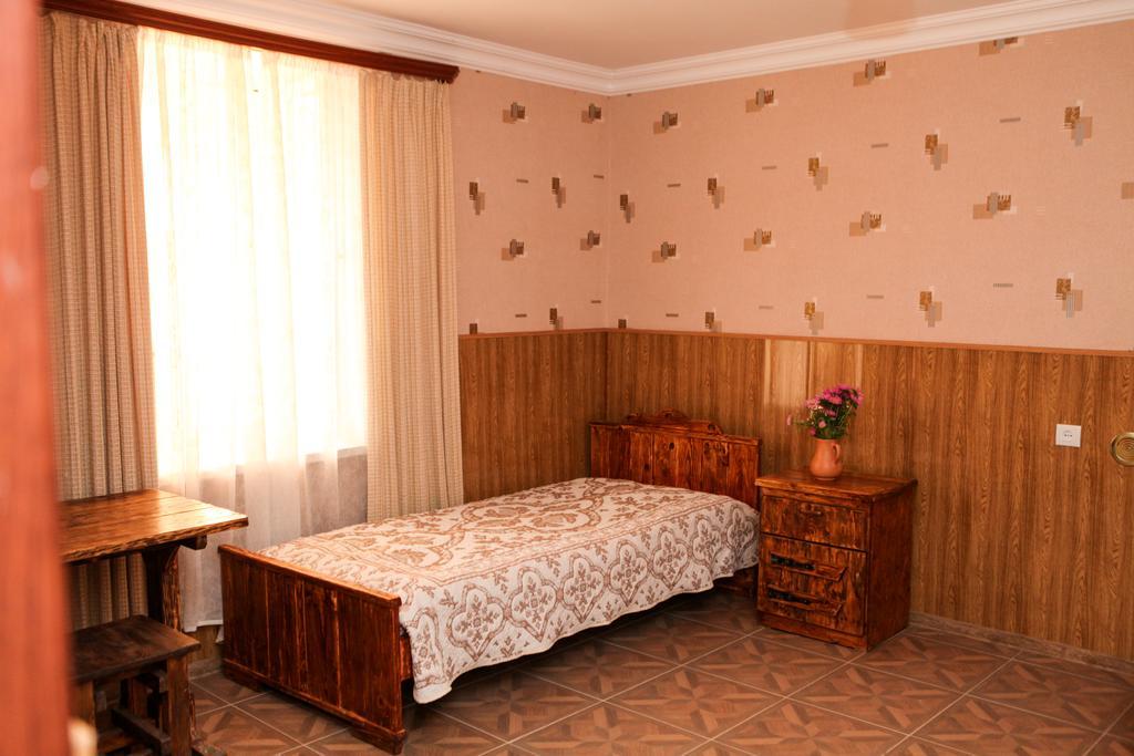 Guest House Dilijan Orran ภายนอก รูปภาพ